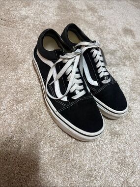 Vans Classic Black & White Low-Top Skate Sneakers